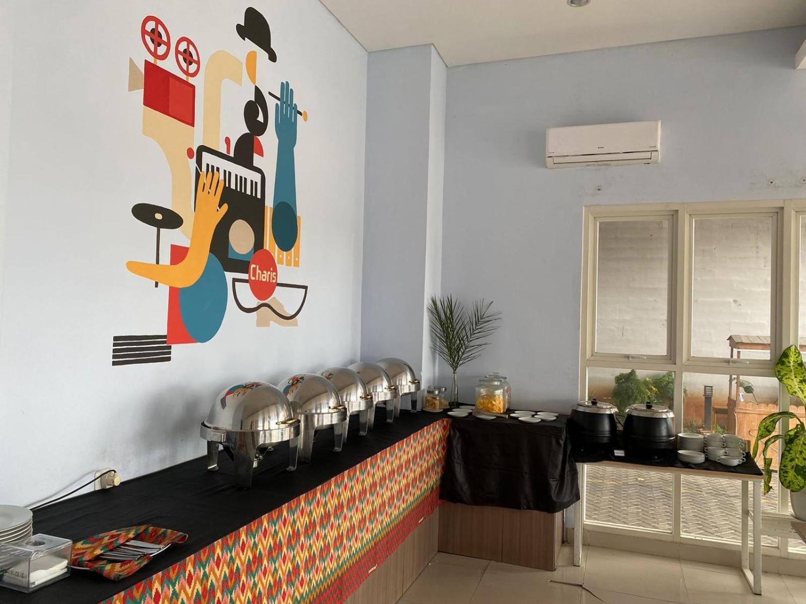 Votel Hotel Charis Tuban Tuban  Екстериор снимка
