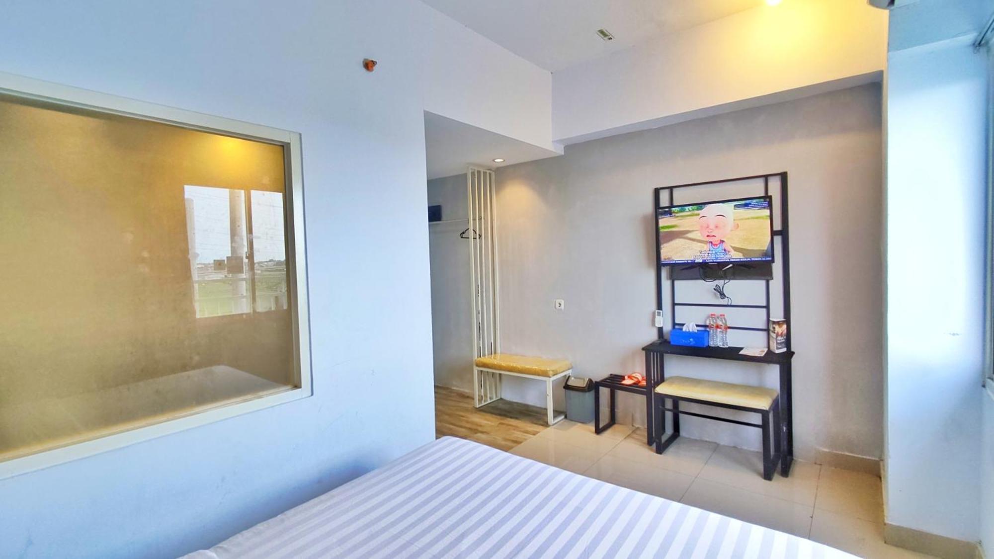 Votel Hotel Charis Tuban Tuban  Екстериор снимка