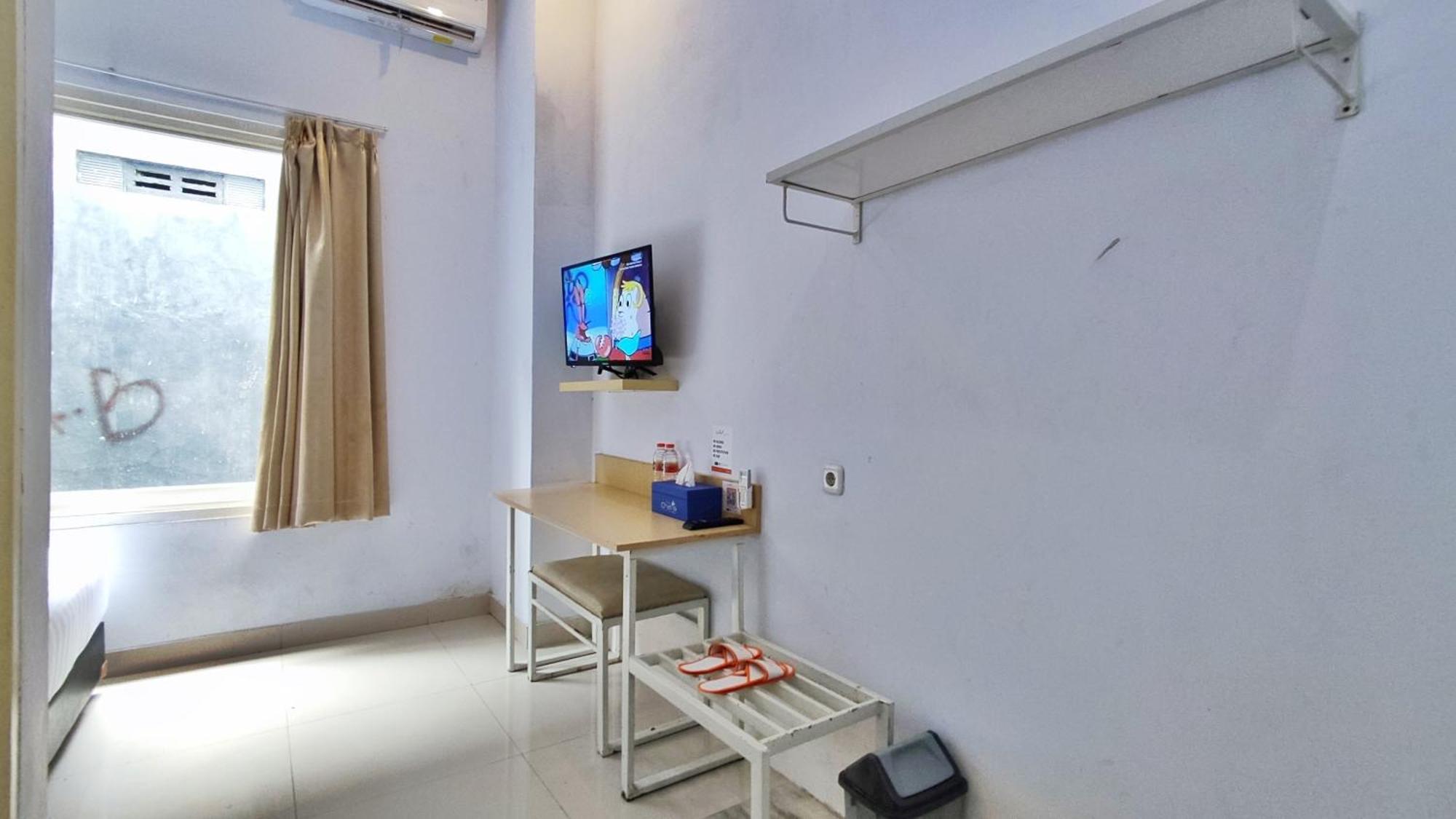 Votel Hotel Charis Tuban Tuban  Екстериор снимка