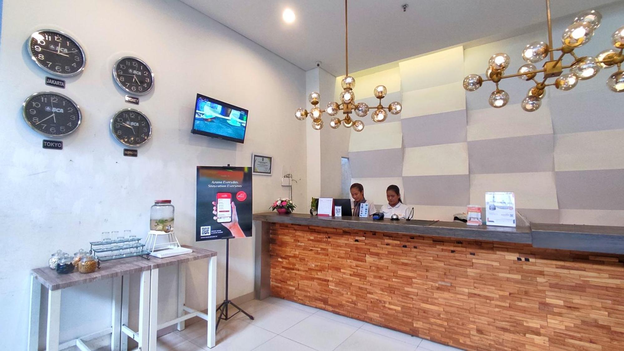 Votel Hotel Charis Tuban Tuban  Екстериор снимка