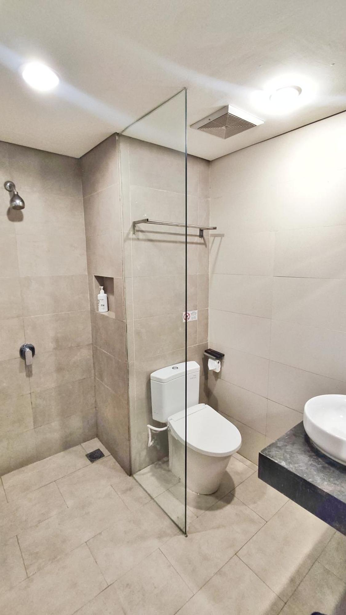 Votel Hotel Charis Tuban Tuban  Екстериор снимка