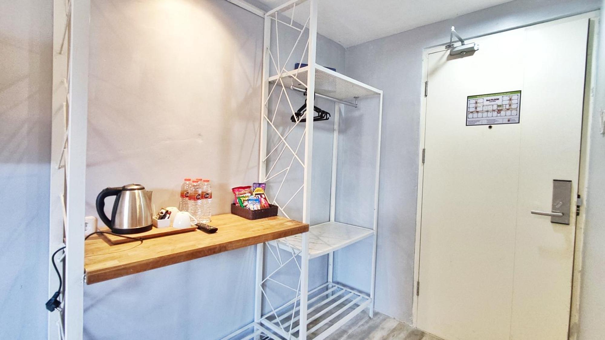 Votel Hotel Charis Tuban Tuban  Екстериор снимка