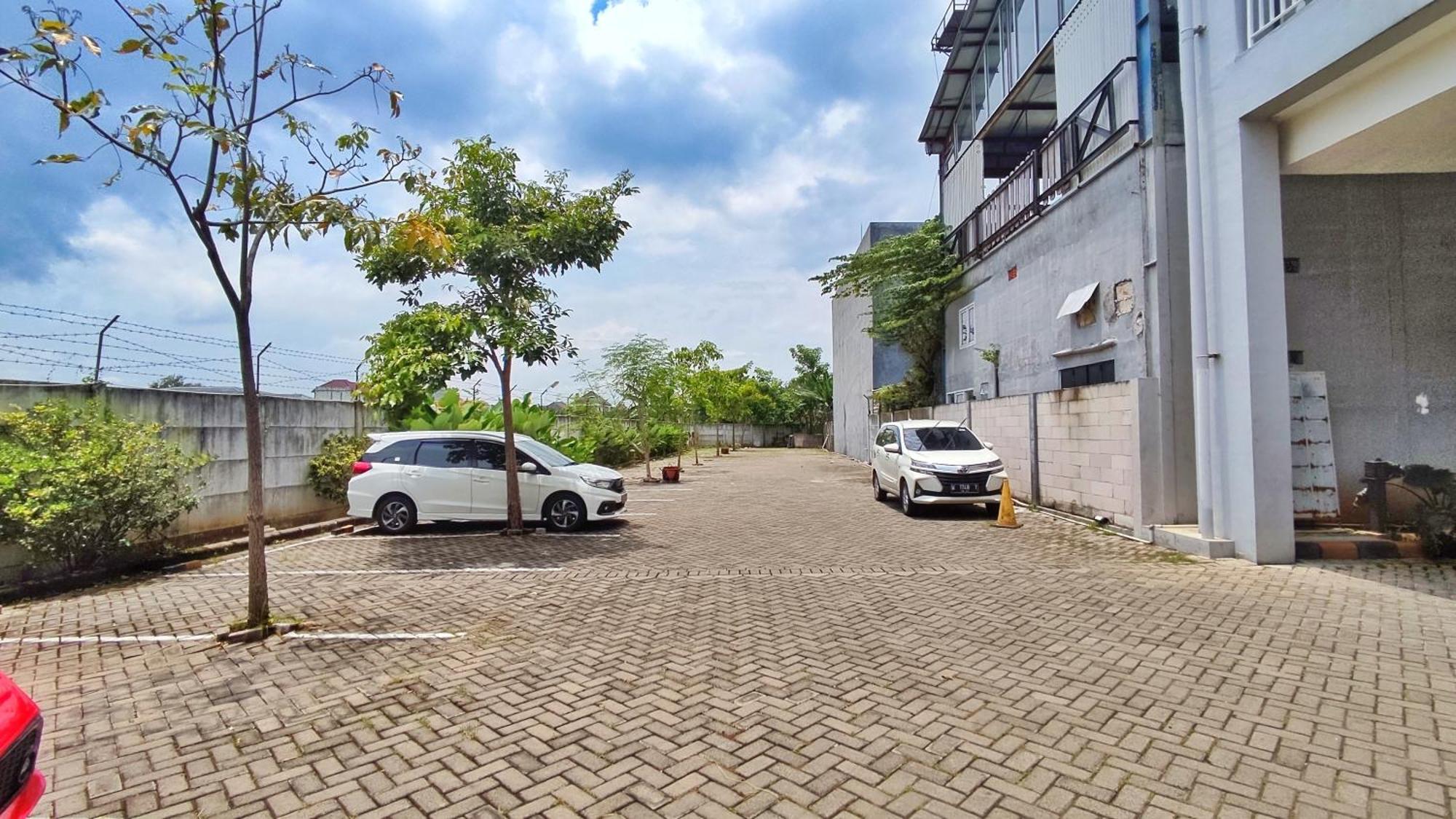 Votel Hotel Charis Tuban Tuban  Екстериор снимка