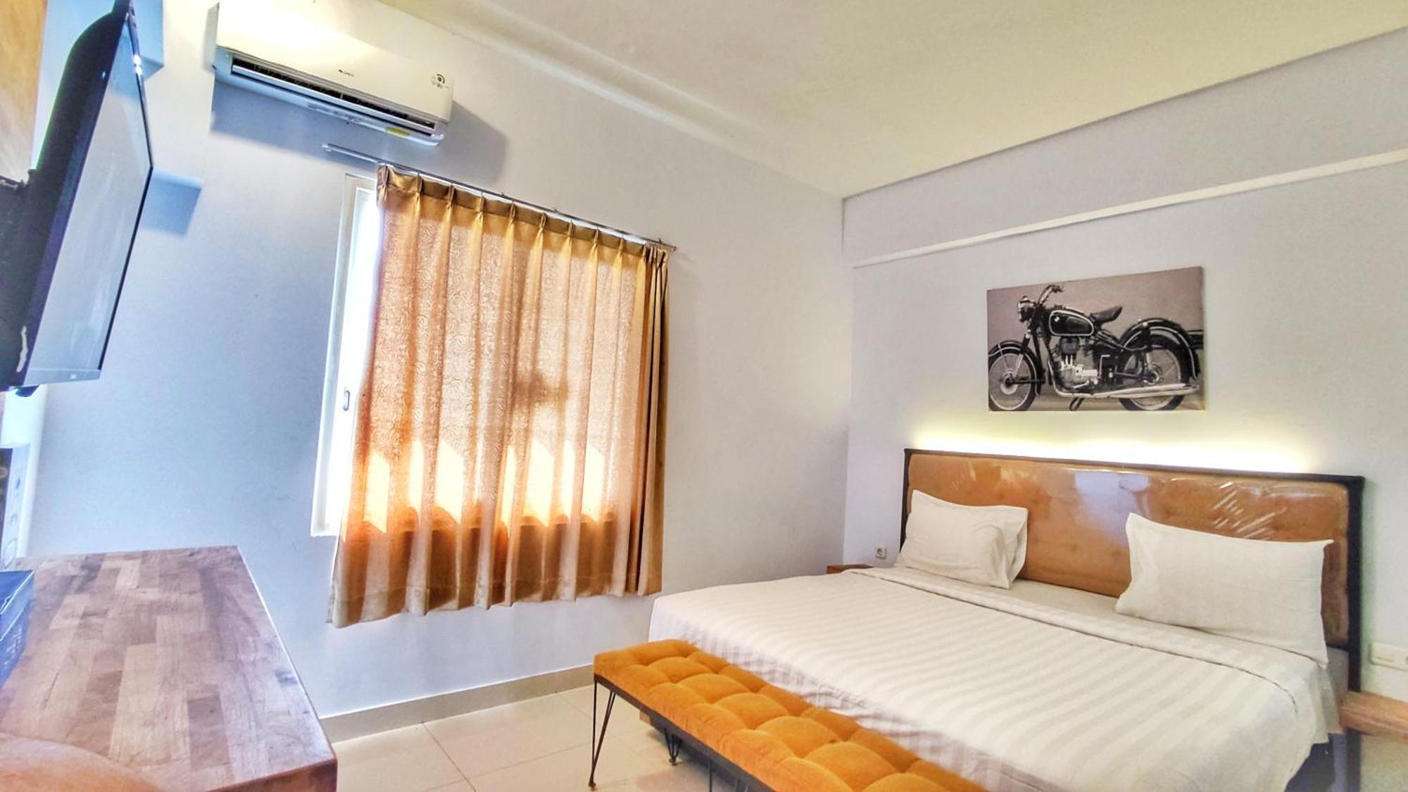 Votel Hotel Charis Tuban Tuban  Екстериор снимка